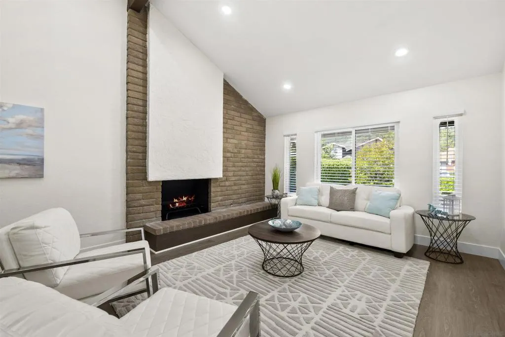 11183 Linares, San Diego, California 92129 home-pic-2